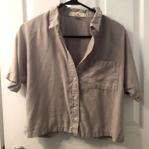 Cropped button down gray shirt